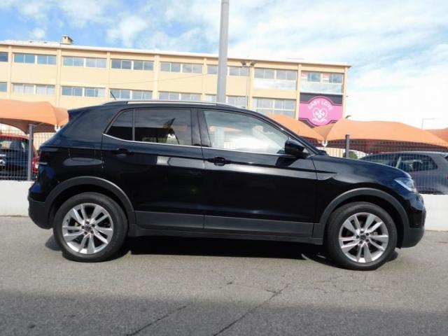 Volkswagen T-Cross image 2
