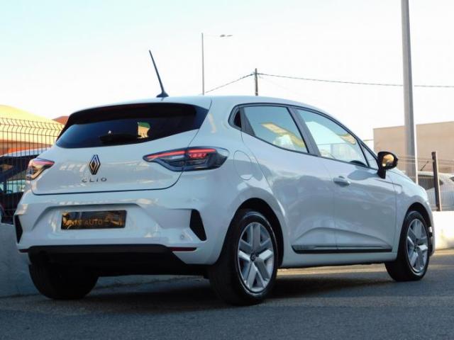 Renault Clio image 8