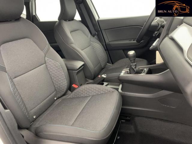 Renault Captur image 2