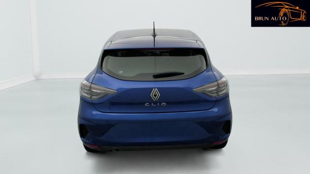 Renault Clio image 2