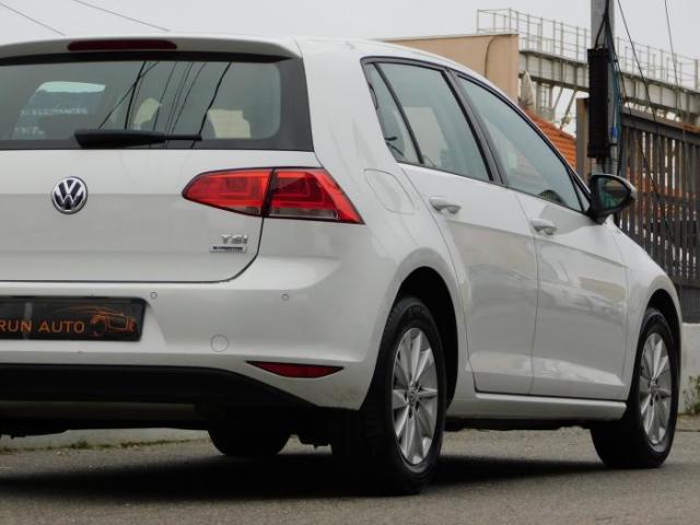 Volkswagen Golf image 6