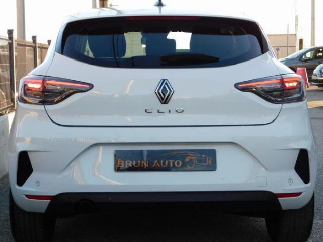 Renault Clio image 1