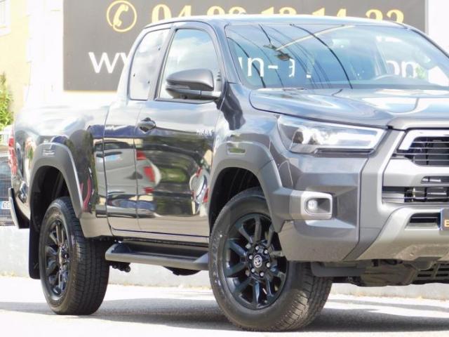 Toyota Hilux image 3