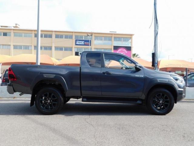 Toyota Hilux image 5