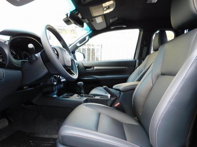 Toyota Hilux image 7