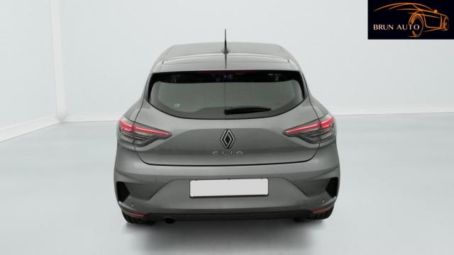 Renault Clio image 8