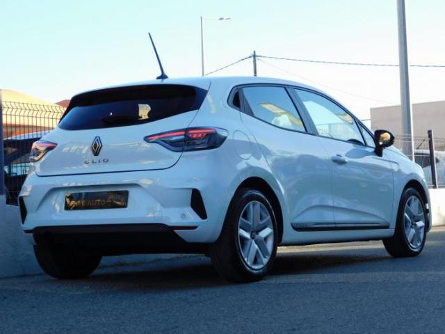 Renault Clio image 6