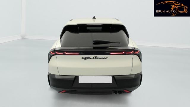 Alfa Romeo Junior image 9