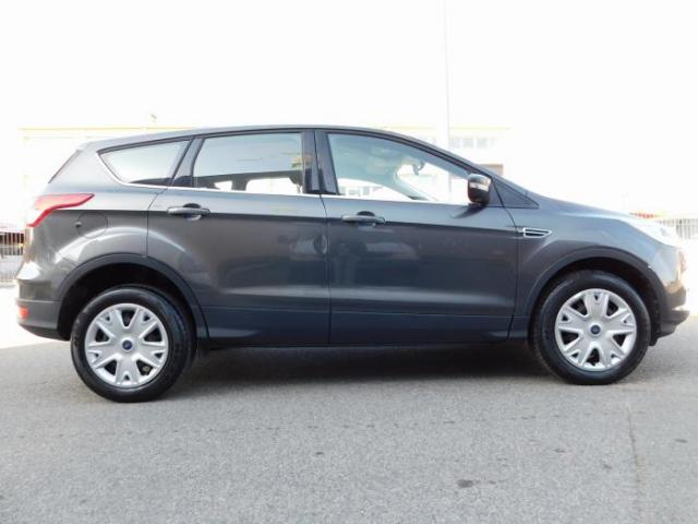 Ford Kuga image 4