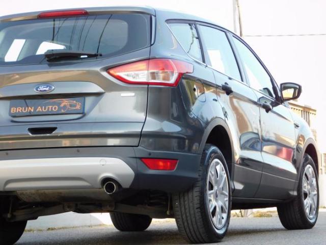 Ford Kuga image 6