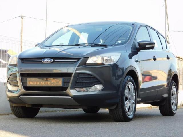 Ford Kuga image 1