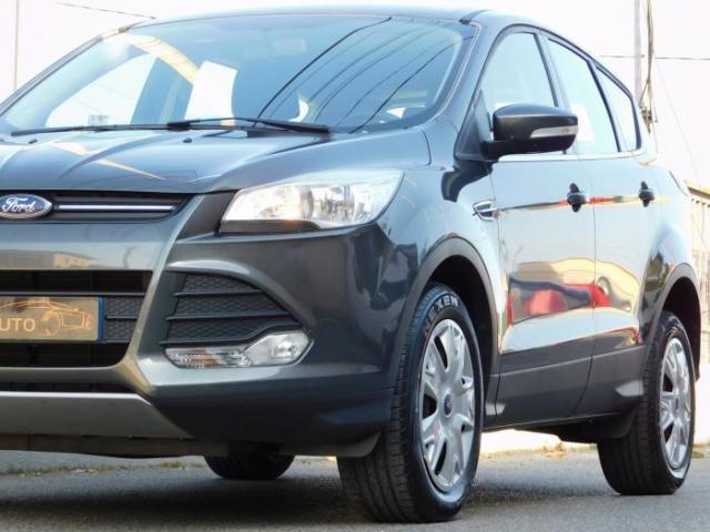 Ford Kuga image 3