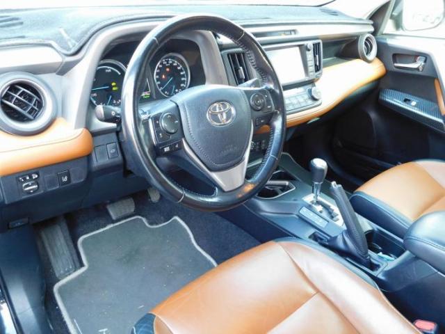 Toyota Rav4 image 6