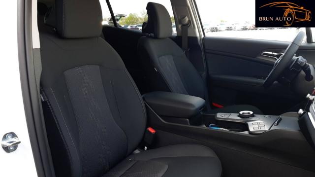 Kia Sportage image 6