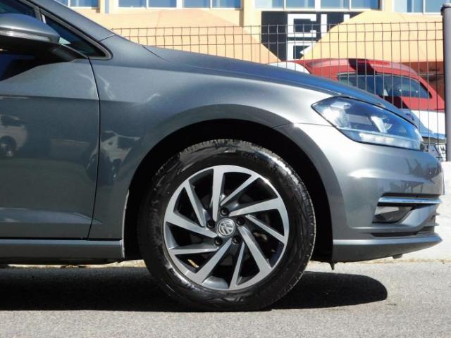 Volkswagen Golf image 7