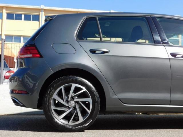 Volkswagen Golf image 6
