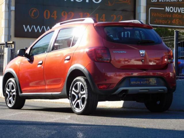 Dacia Sandero image 2