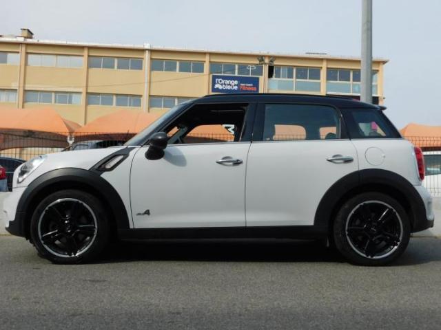 Mini Countryman image 9