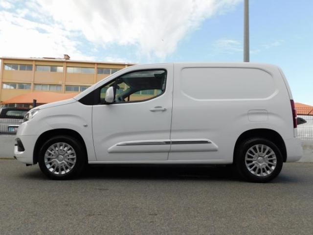 Toyota Proace City image 2