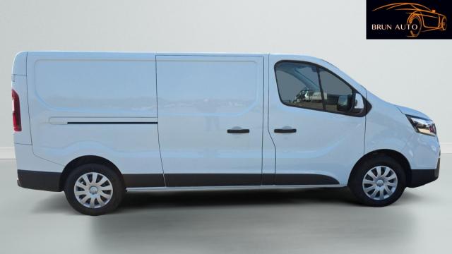 Nissan Primastar image 9