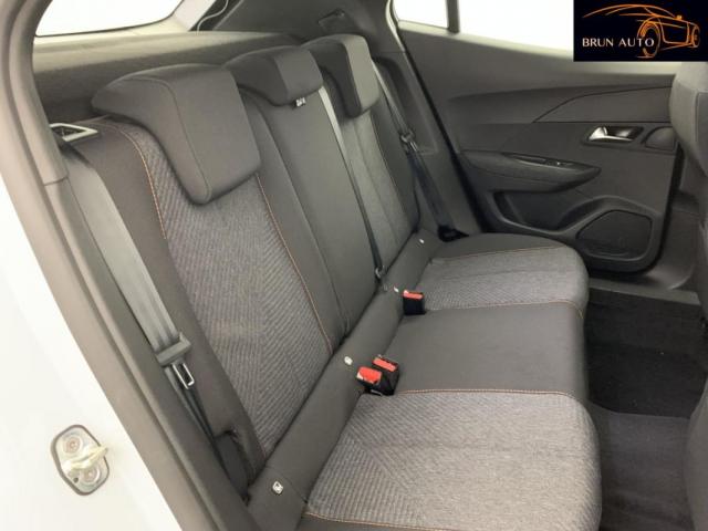 Peugeot 2008 image 5