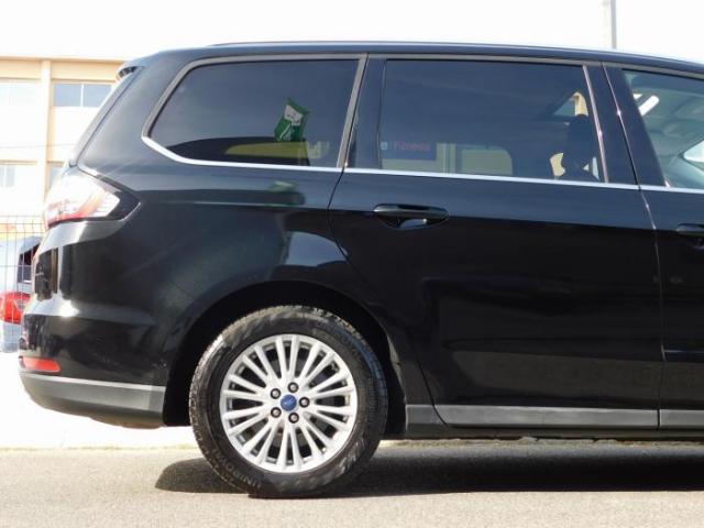 Ford Galaxy image 8