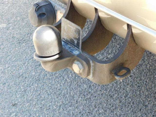 Toyota Land Cruiser image 9