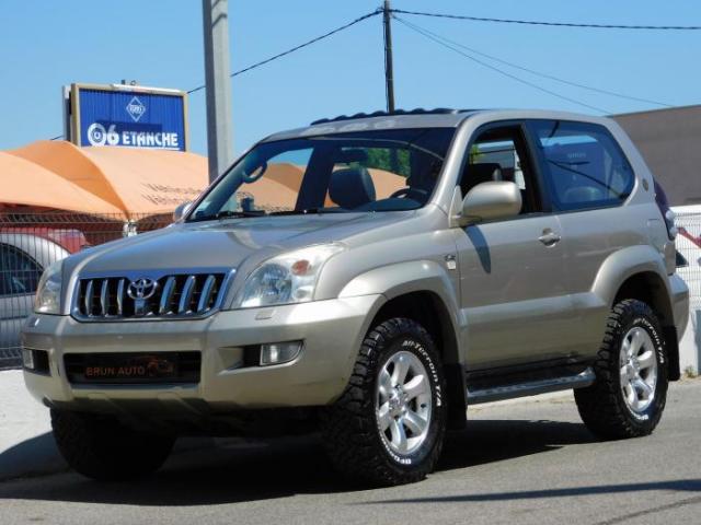 Toyota Land Cruiser image 8