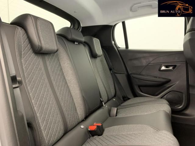 Peugeot 208 image 7
