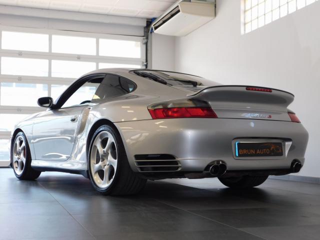 Porsche 911 image 8