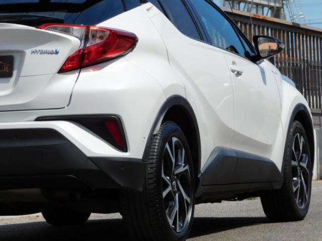 Toyota C-Hr image 9