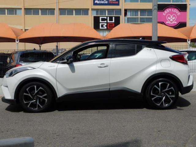 Toyota C-Hr image 6