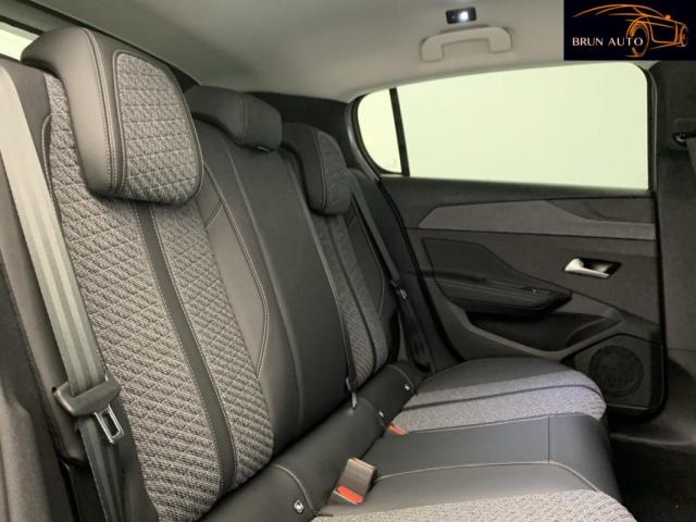 Peugeot 308 image 8