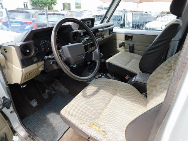 Toyota Land Cruiser image 9