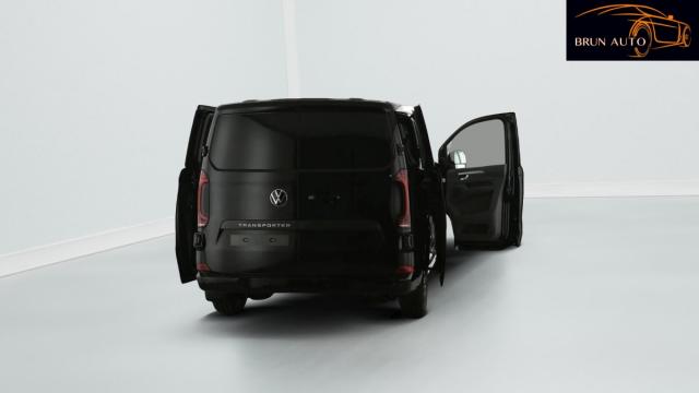 Volkswagen Transporter image 8