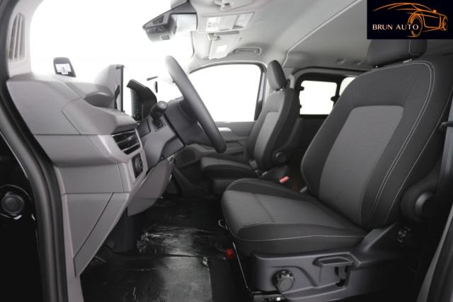 Volkswagen Transporter image 6