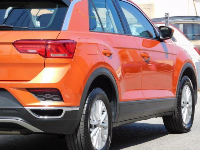 Volkswagen T-Roc image 6