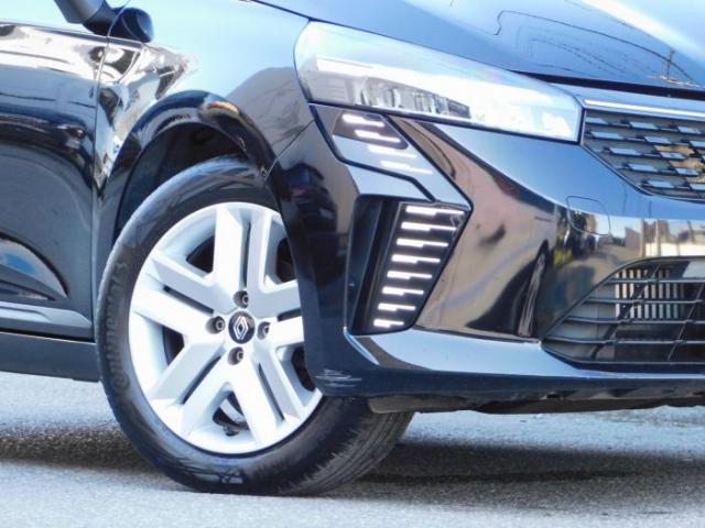 Renault Clio image 9