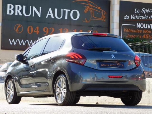 Peugeot 208 image 4