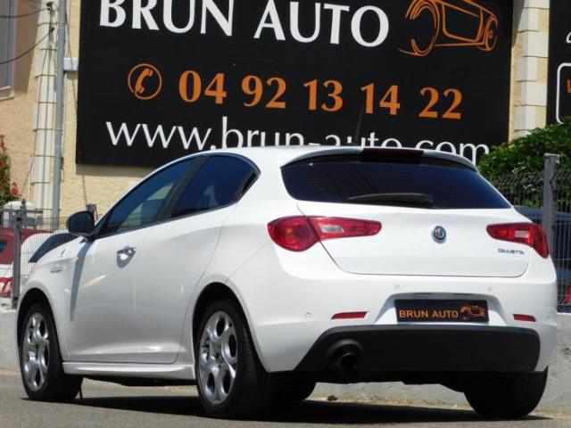 Alfa Romeo Giulietta image 7