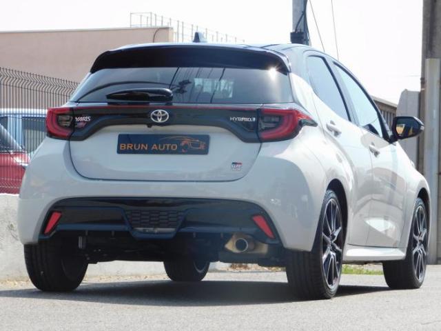 Toyota Yaris image 8