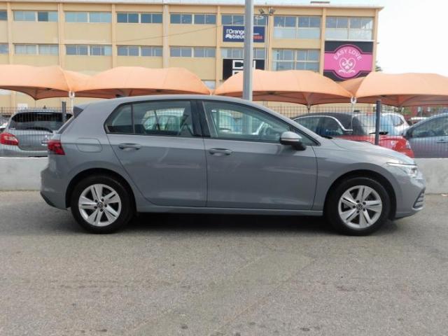 Volkswagen Golf image 9
