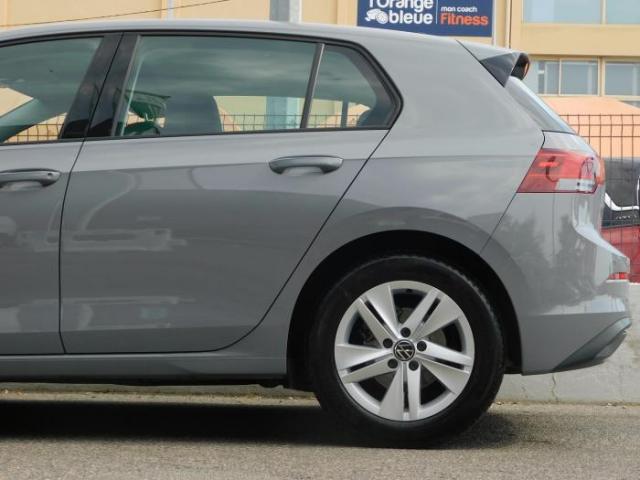 Volkswagen Golf image 8