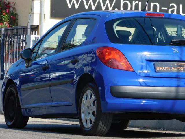 Peugeot 207 image 7