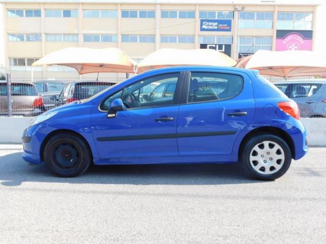 Peugeot 207 image 8
