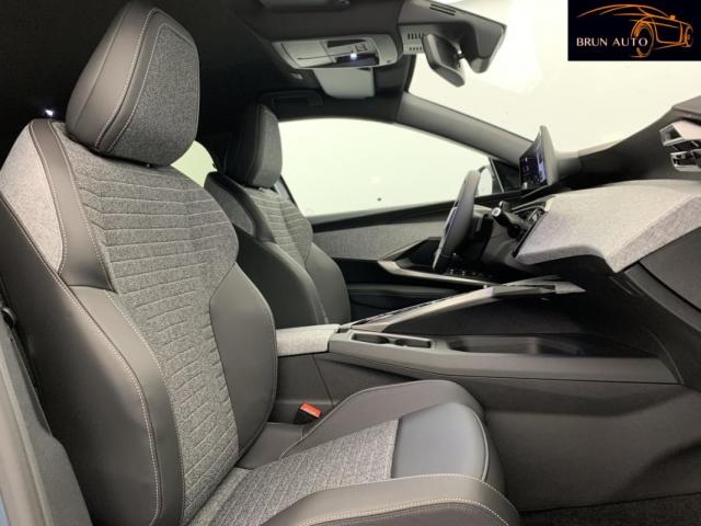 Peugeot 5008 image 2