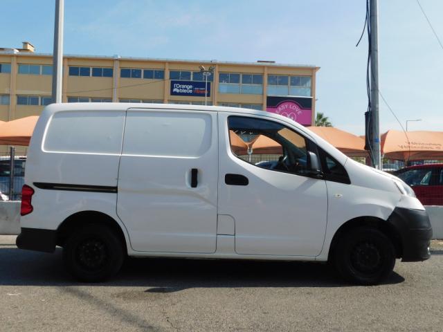 Nissan Nv200 image 7