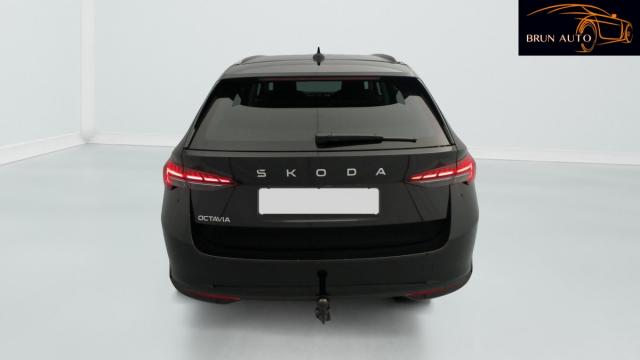 Skoda Octavia image 9