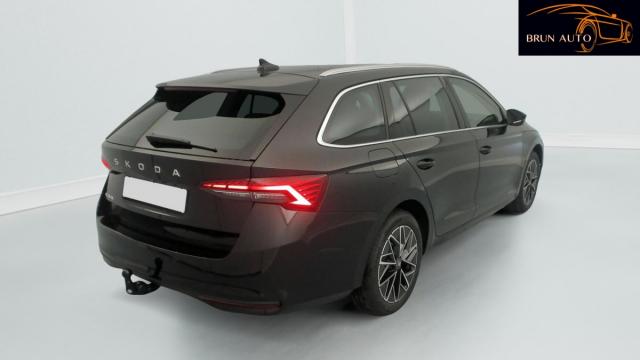 Skoda Octavia image 6
