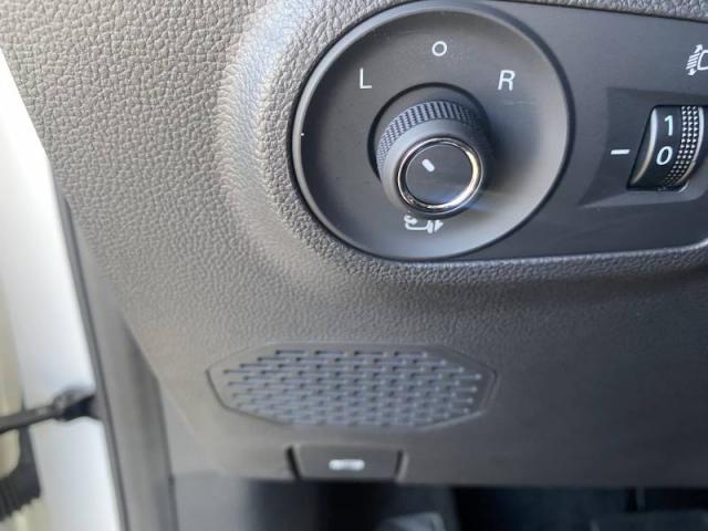 Mg Zs image 8